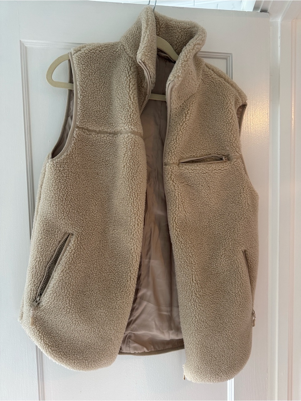 & Other Stories Cream Sherpa Vest